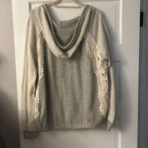 FREE PEOPLE hooded sweatshirt! - Picture 5 of 6